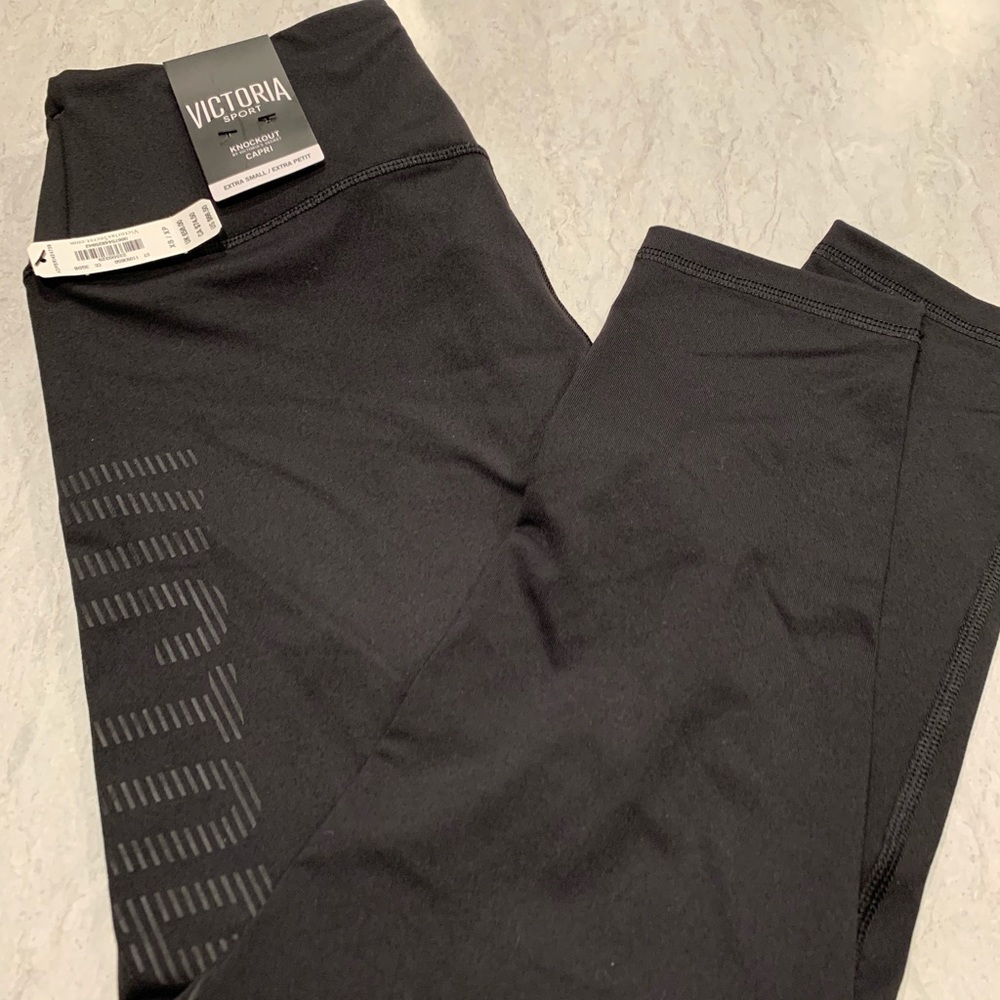 Victoria’s Secret SPORT Capris XS